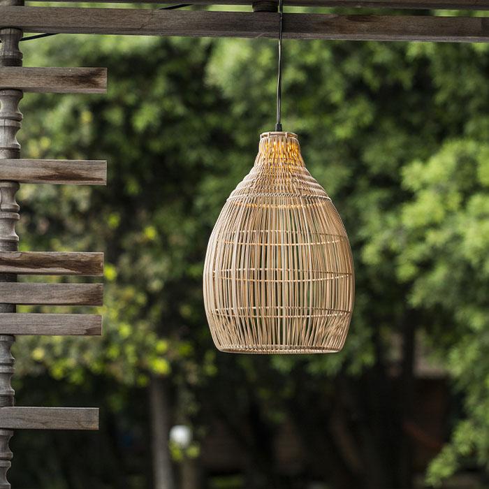 Lámpara colgante solar bohemia natural estilo cestería tejida LED blanco cálido HOLIDAY H42cm - REDDECO.com