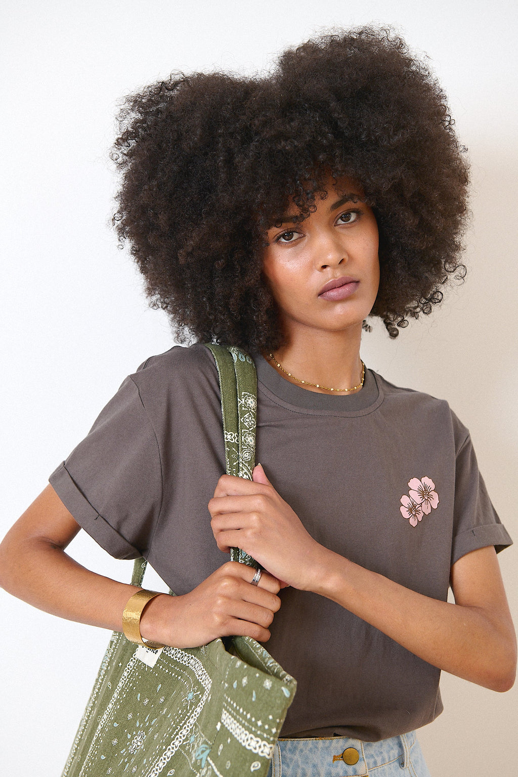 T-shirt casual à manches courtes, légèrement oversize, imprimé unique sur le devant et au dos
