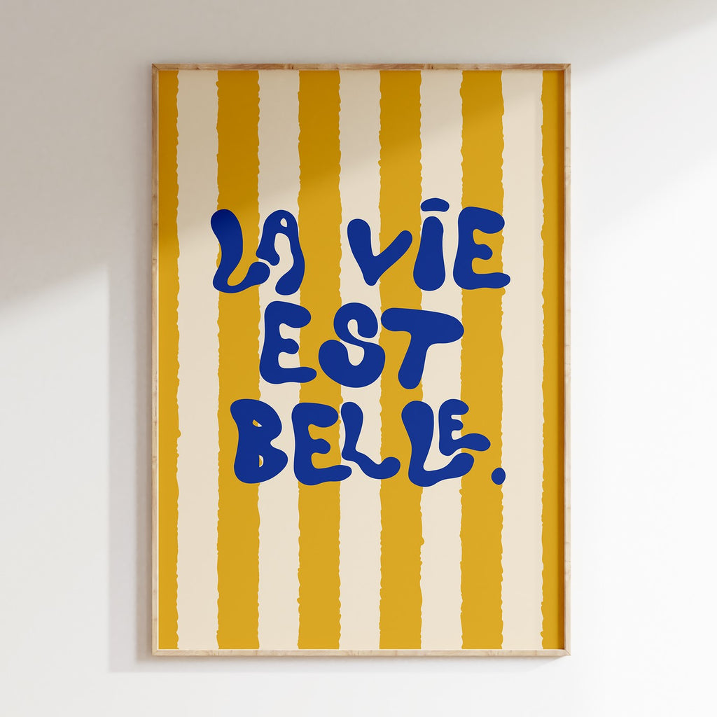 Typography - Affiche La Vie Est Belle - Jaune