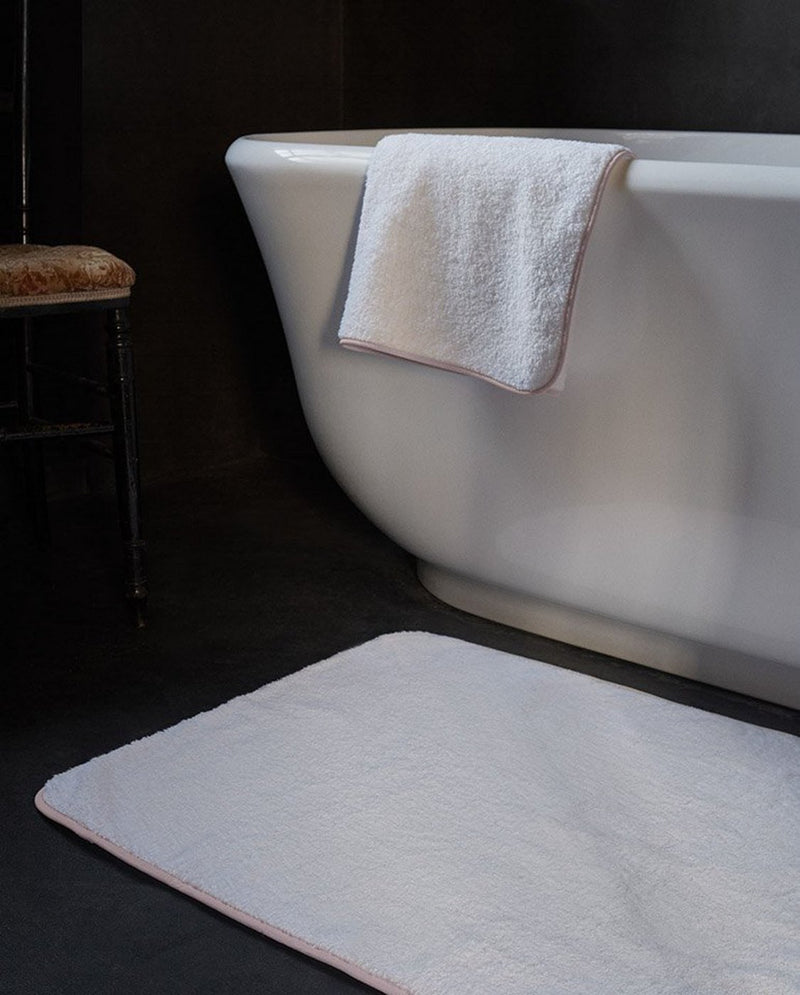 Tapis De Bain - Blanc Liseré Rose Nymphe