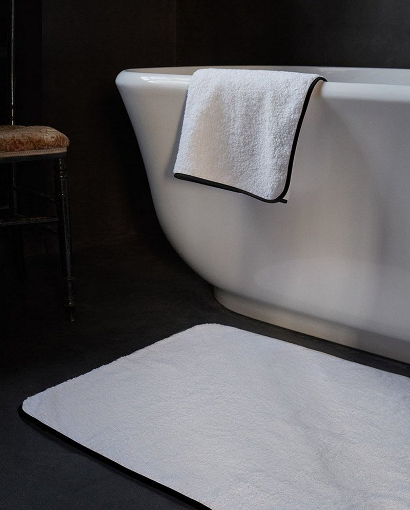 Tapis De Bain - Blanc Liseré Noir
