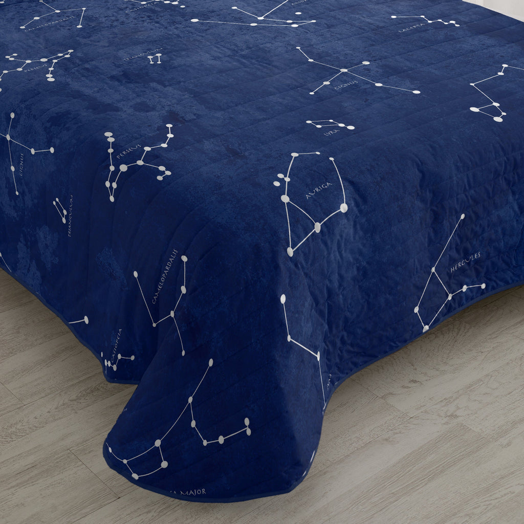 Cosmos Bedspread - Multicolour