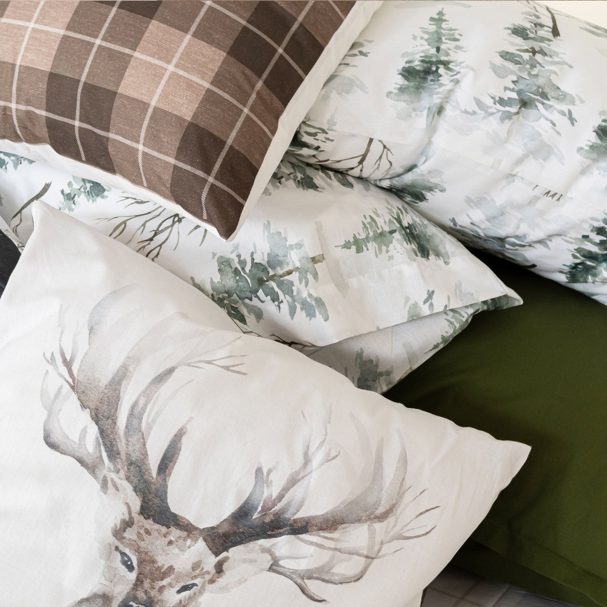 Mystical Winter Duvet Cover - Multicolour