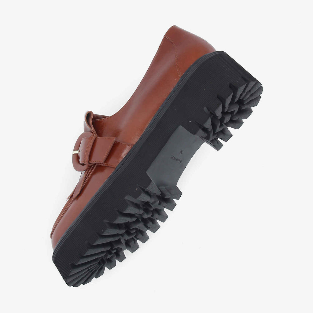 Mysen Buckle W - Lacquer Leather - Cognac