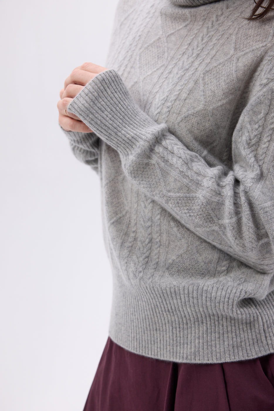 Jersey de cuello alto con trenzas oversize Tory - Gris claro - Mujer