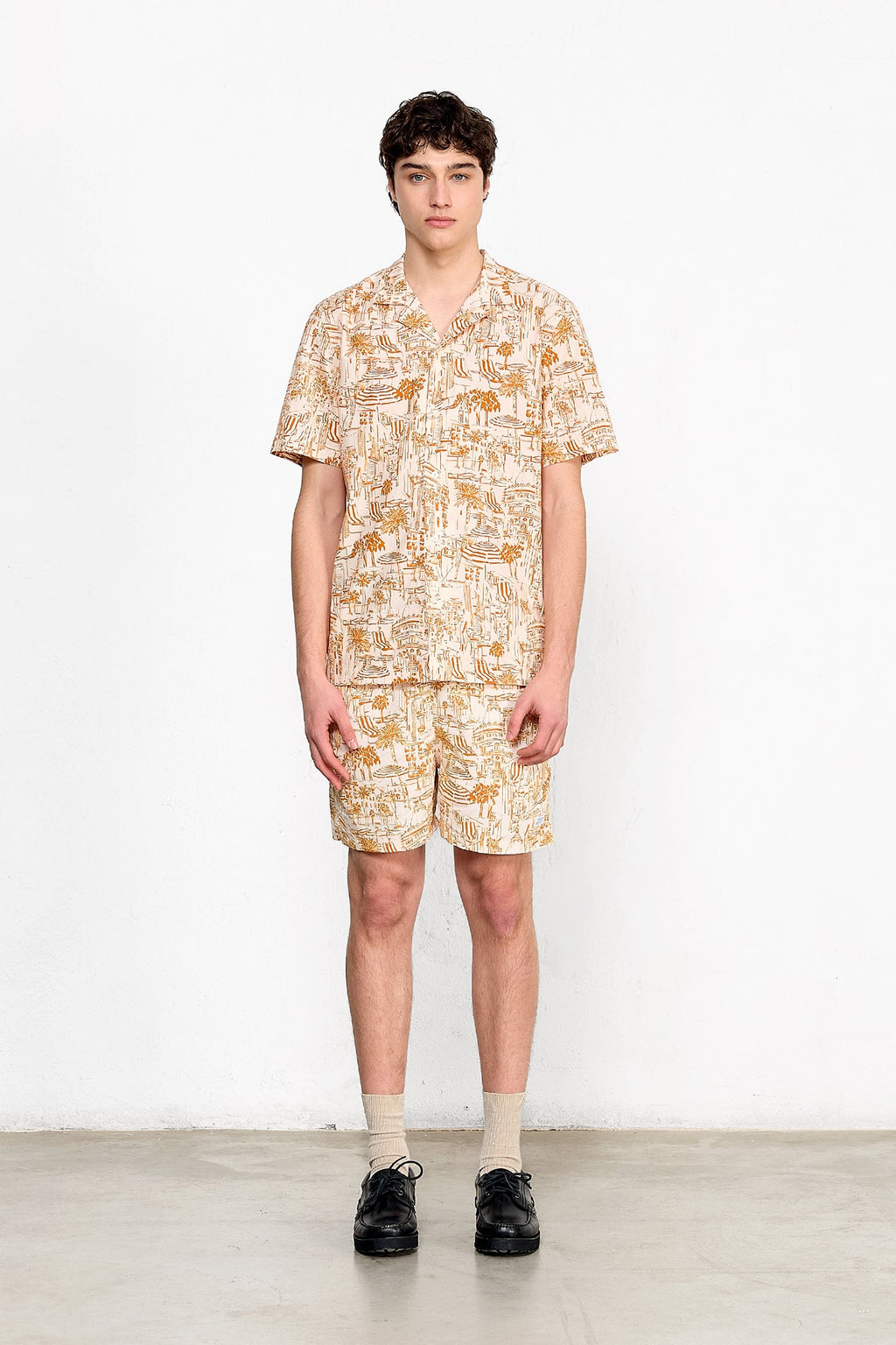 Tourist Orange Short-Sleeved Shirt