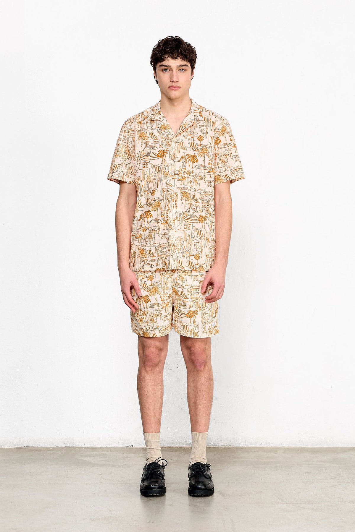 Tourist Orange Short-Sleeved Shirt