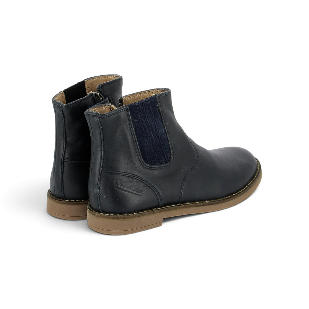 Pom d'Api – Pom D'Api - Trip Jodzip - Marine, deux bottines en cuir bleu marine, vue de dos, sur fond blanc