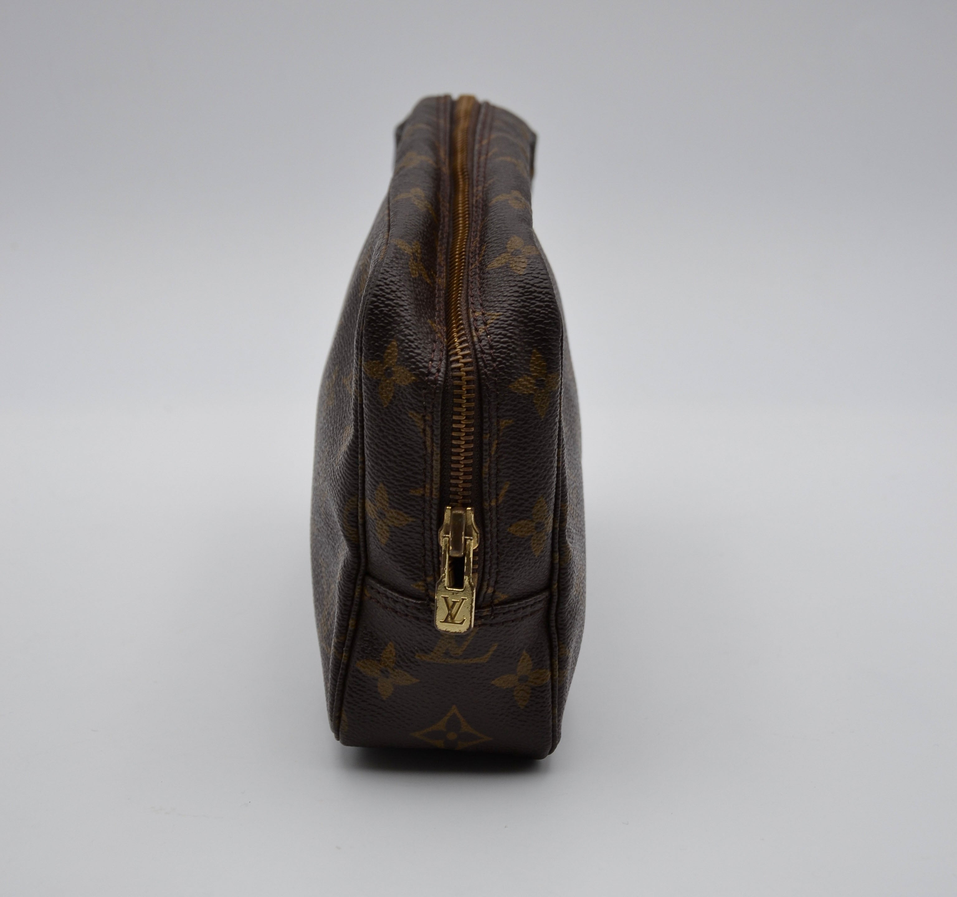 Neceser de Aseo Louis Vuitton 23 Monogram Vintage