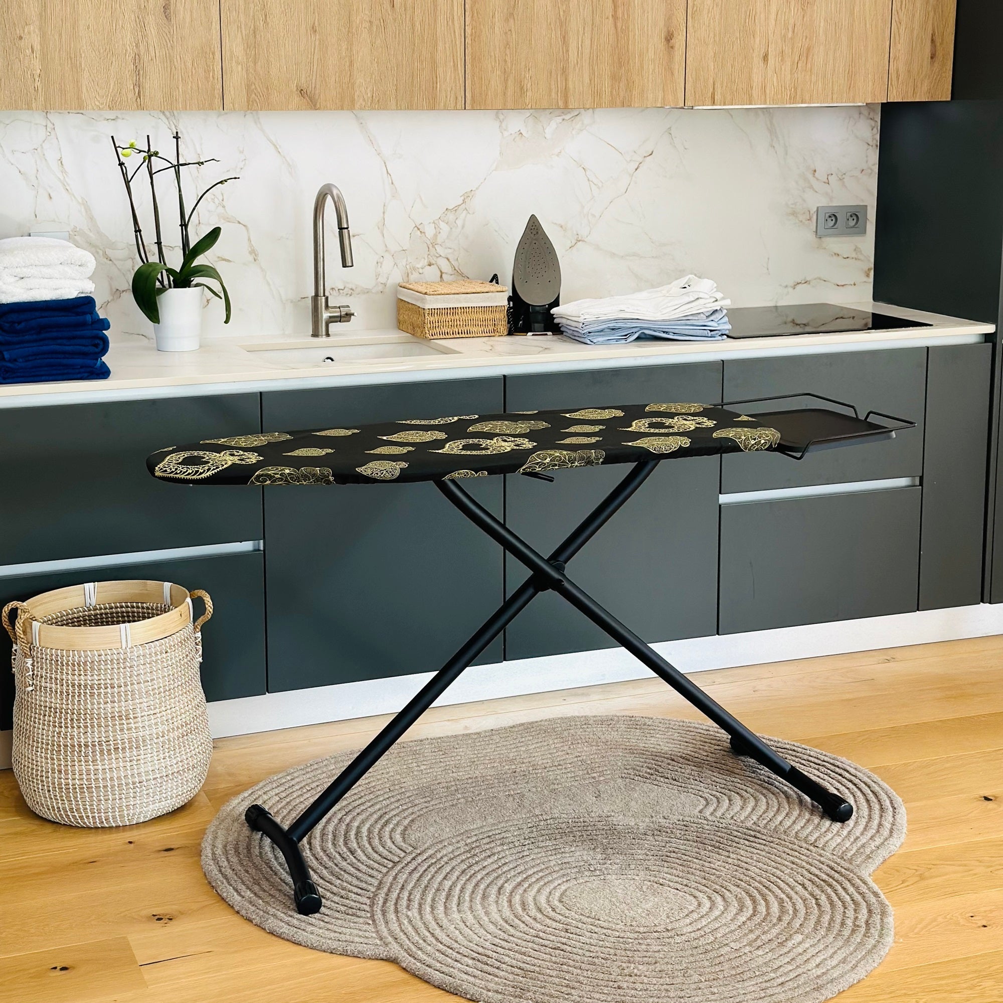Table À Repasser Repose Fer Utah - 125Cm - Noir