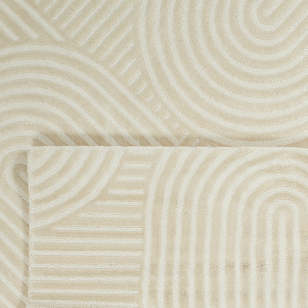 Alfombra con motivos en relieve color crema de Nazar rugs