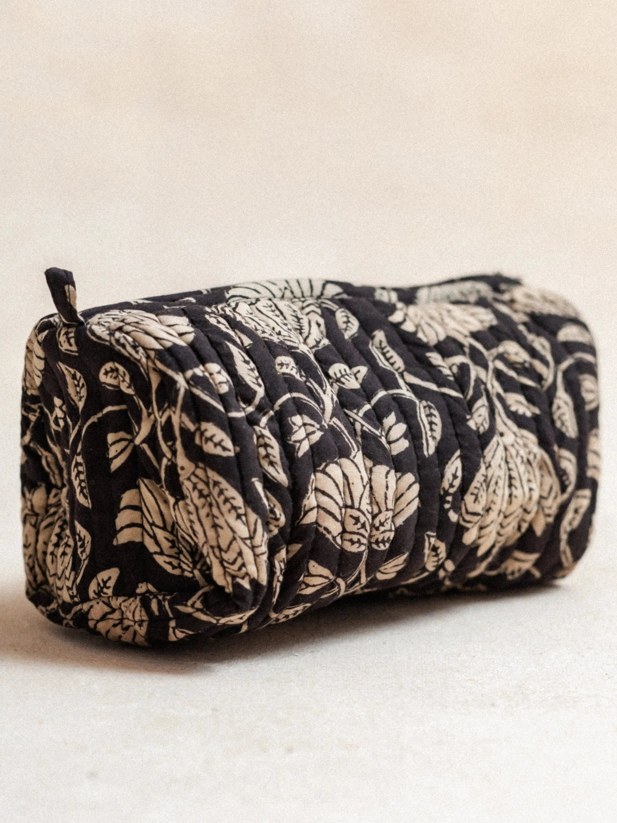 Lotus Noir - Toilettas & Make-uptas