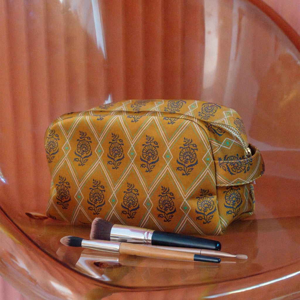 Trousse De Toilette Velours Hindi Doré