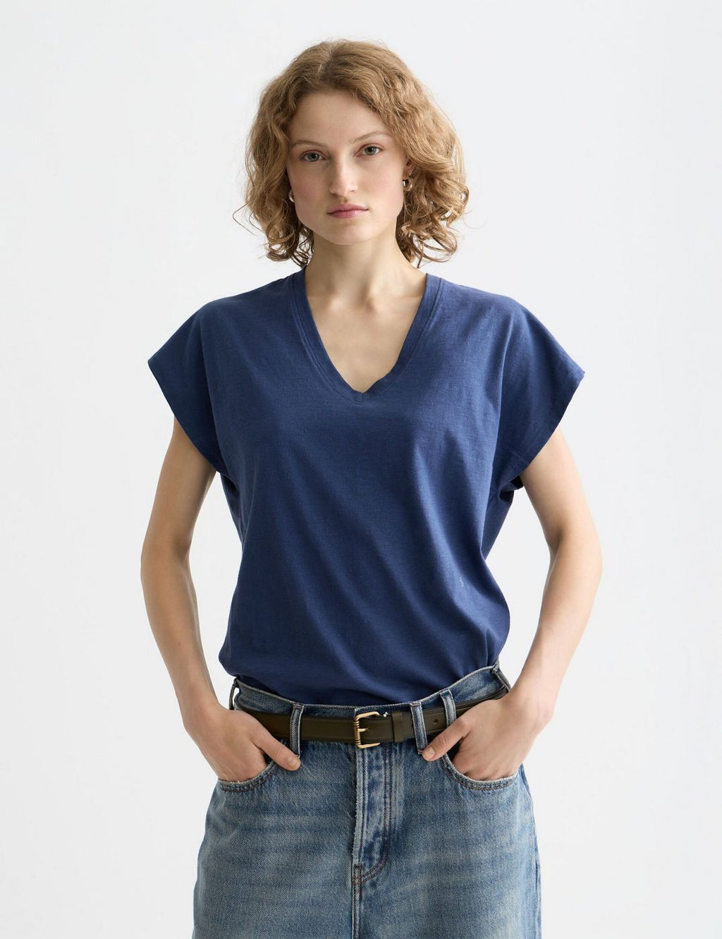 T-shirt V-Neck With Ampersand Embroidery - Oceana