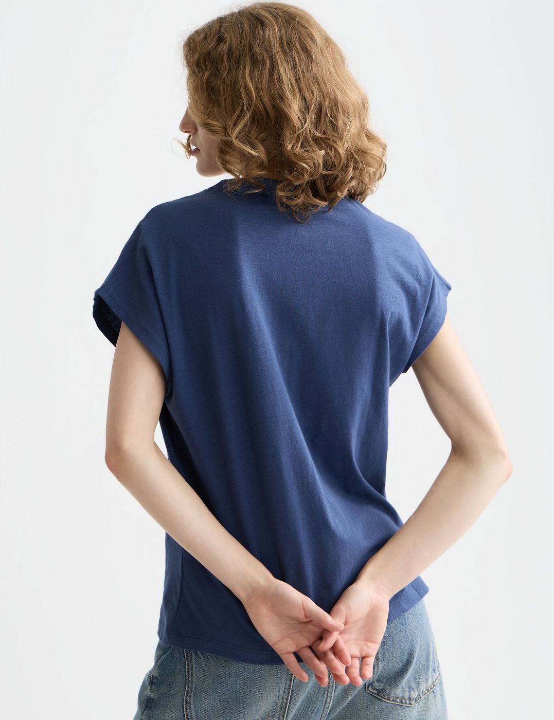 T-shirt V-Neck With Ampersand Embroidery - Oceana