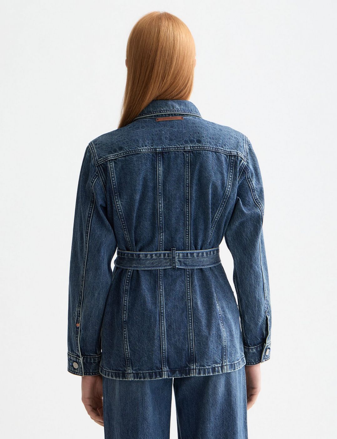 Omarbetad jeansjacka med skärp — Framework