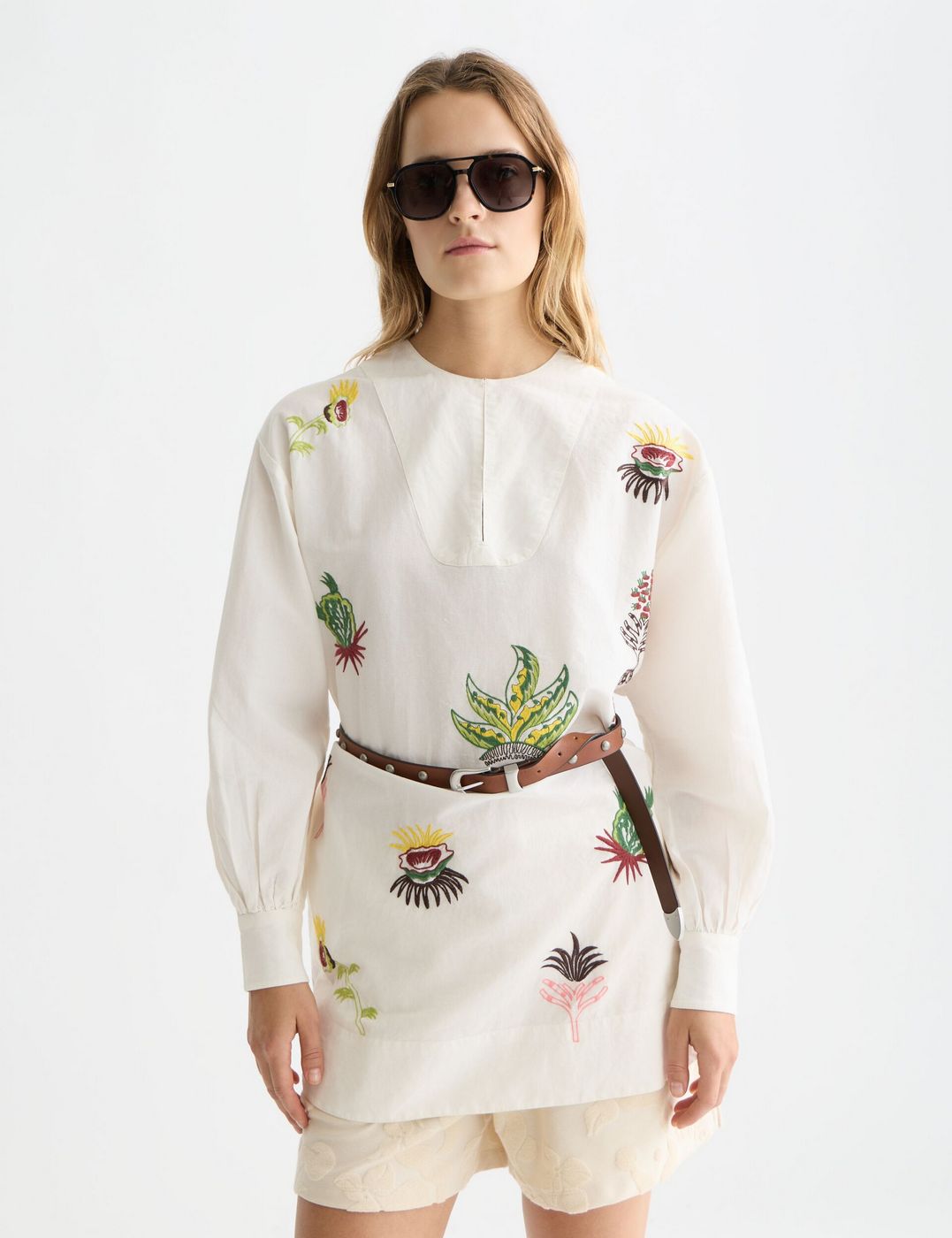 Robe Embroidered Short Bib - Eggnog