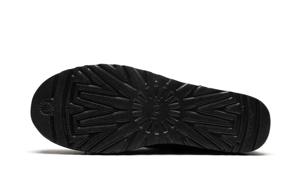 UGG - Classic Ultra Mini Black - Negro