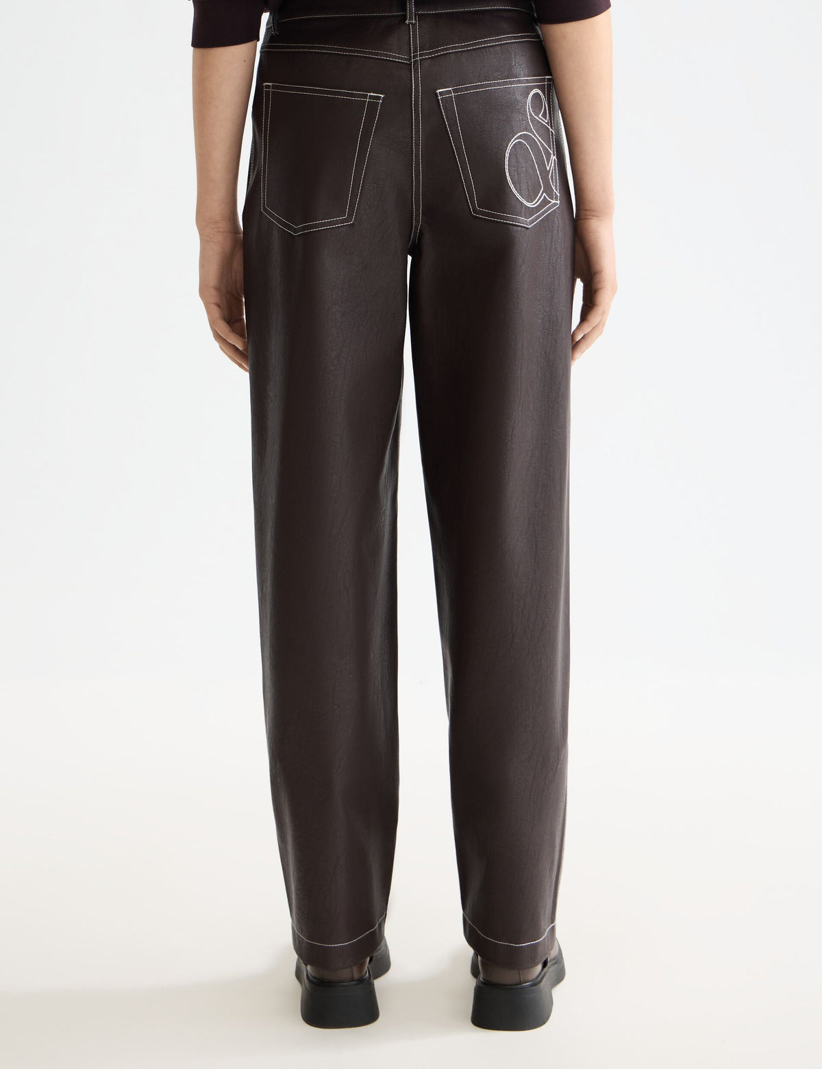 Pantalón Aurora de Polipiel de Tiro Alto y Corte Recto - Chocolate Plum