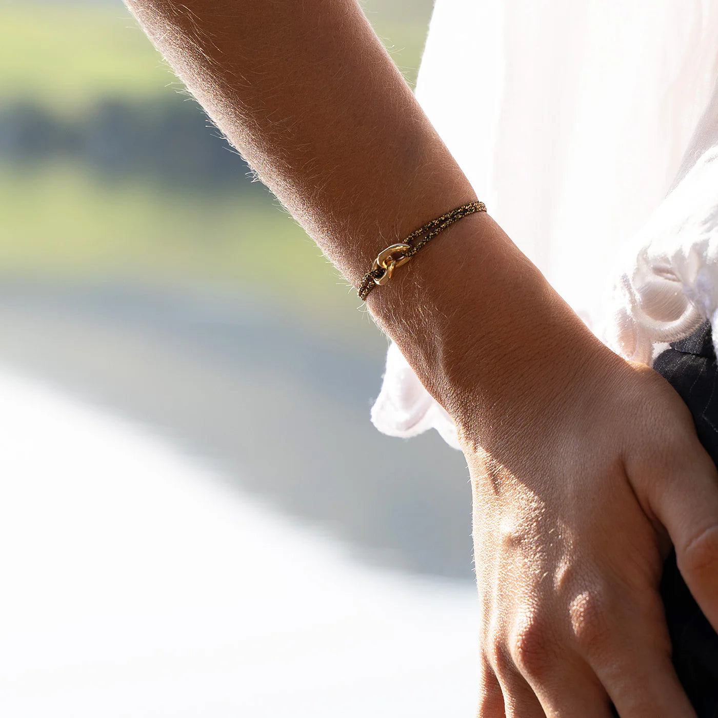 Annecy Bracelet - Glittery Black Gold