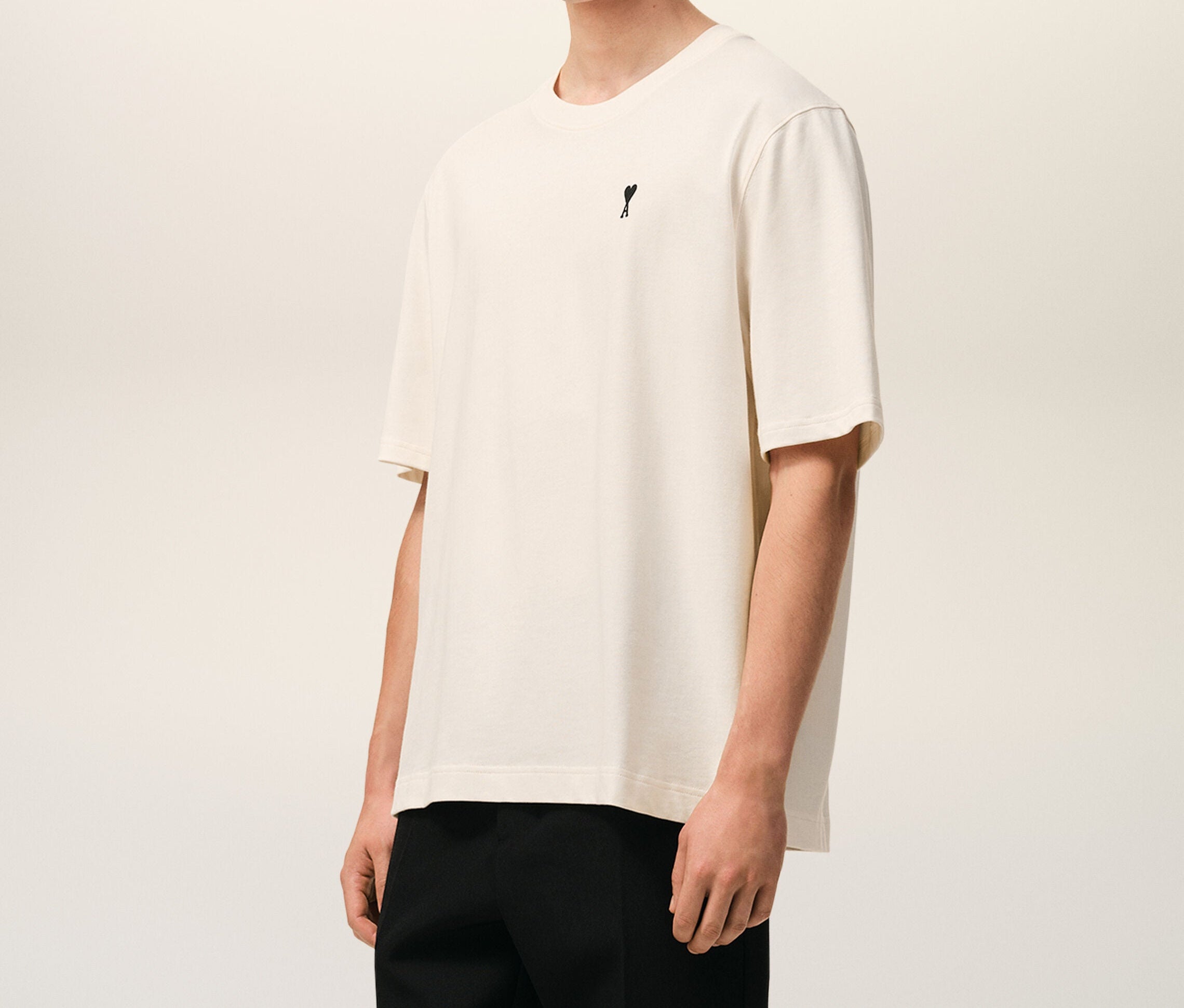 Ami Paris - Camiseta Place Des Victoires – Blanco