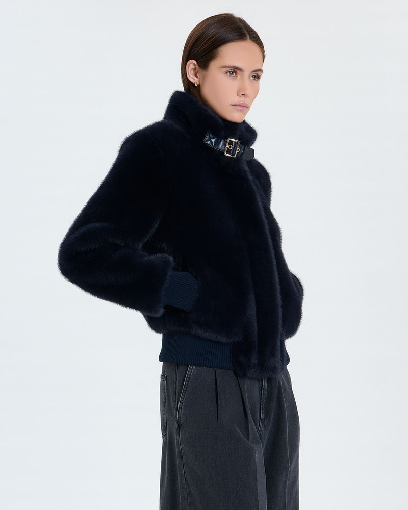 Veste courte en fausse fourrure marine_1