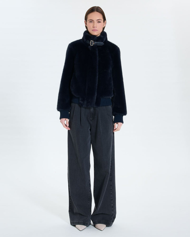 Veste courte en fausse fourrure marine_4