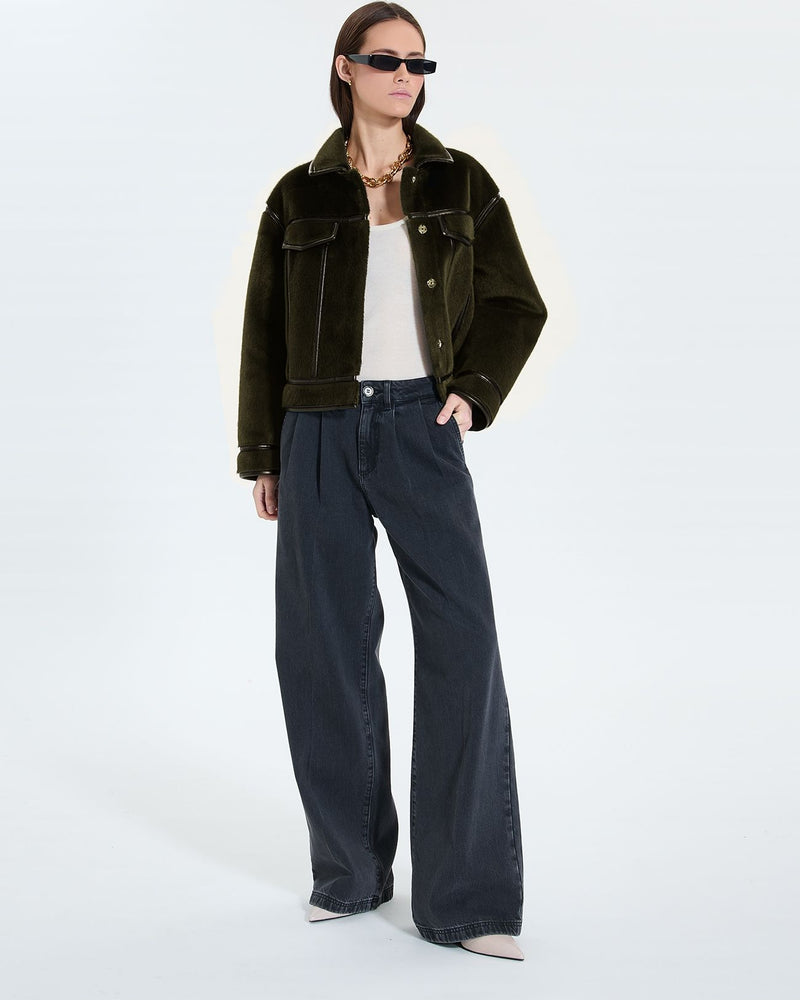 Veste courte en fausse fourrure kaki_2