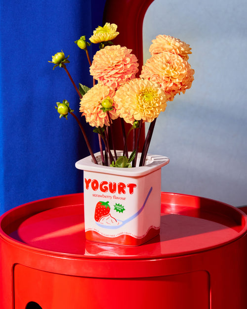 Vase/ Pot Yogurt Strawberry