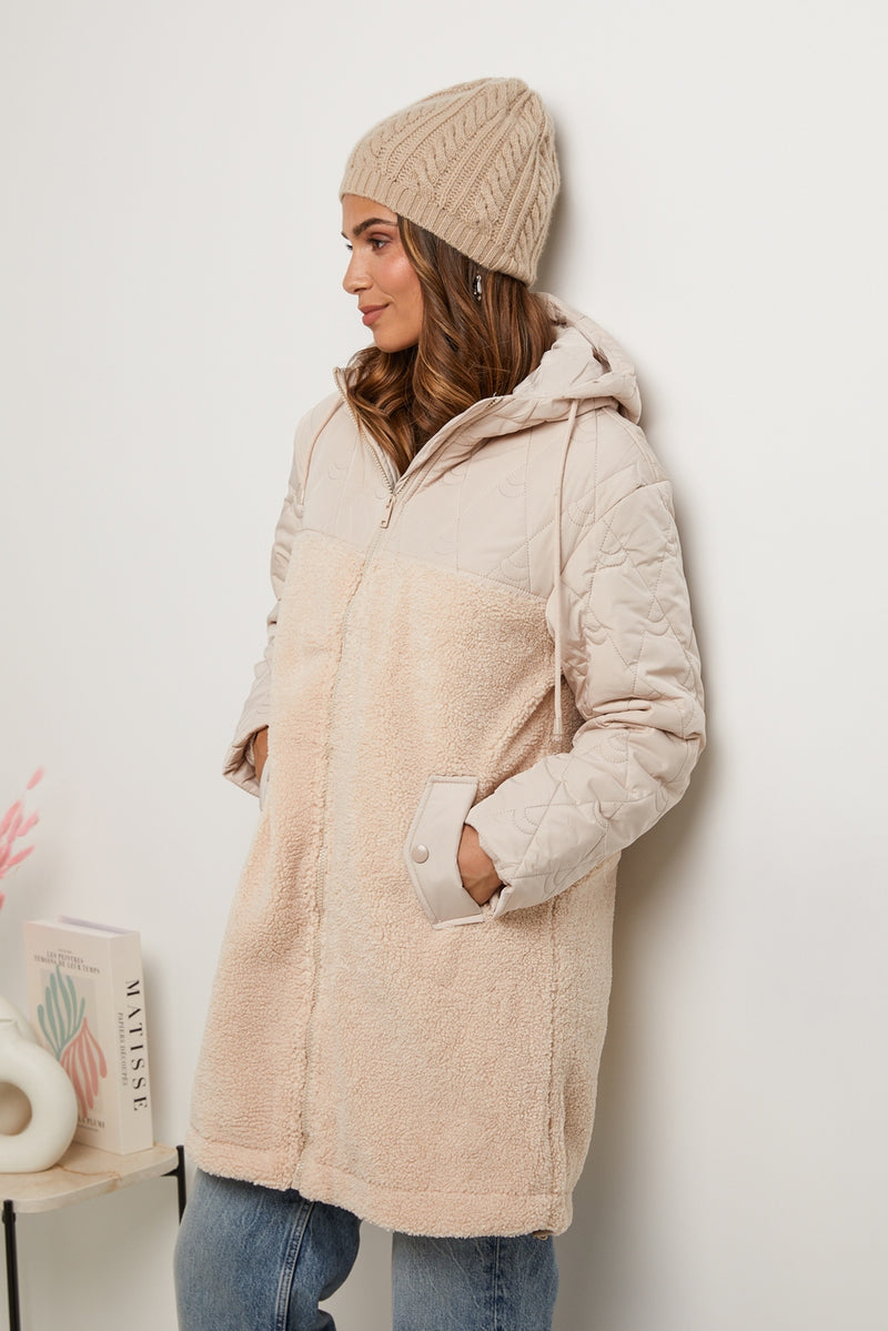 V8702 Puffer Jacket - Beige