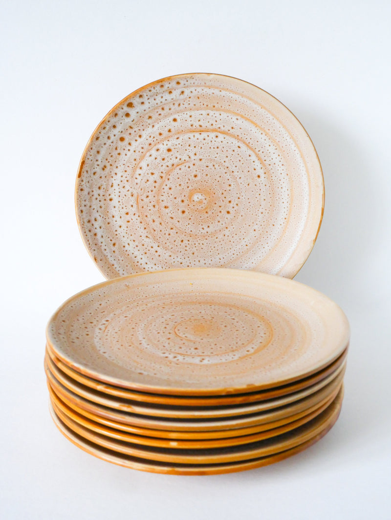 Lot De 9 Assiettes Plates En Grès - Émail Au Sel - Niderviller Modèle "Fauve" - Made In France - 1970