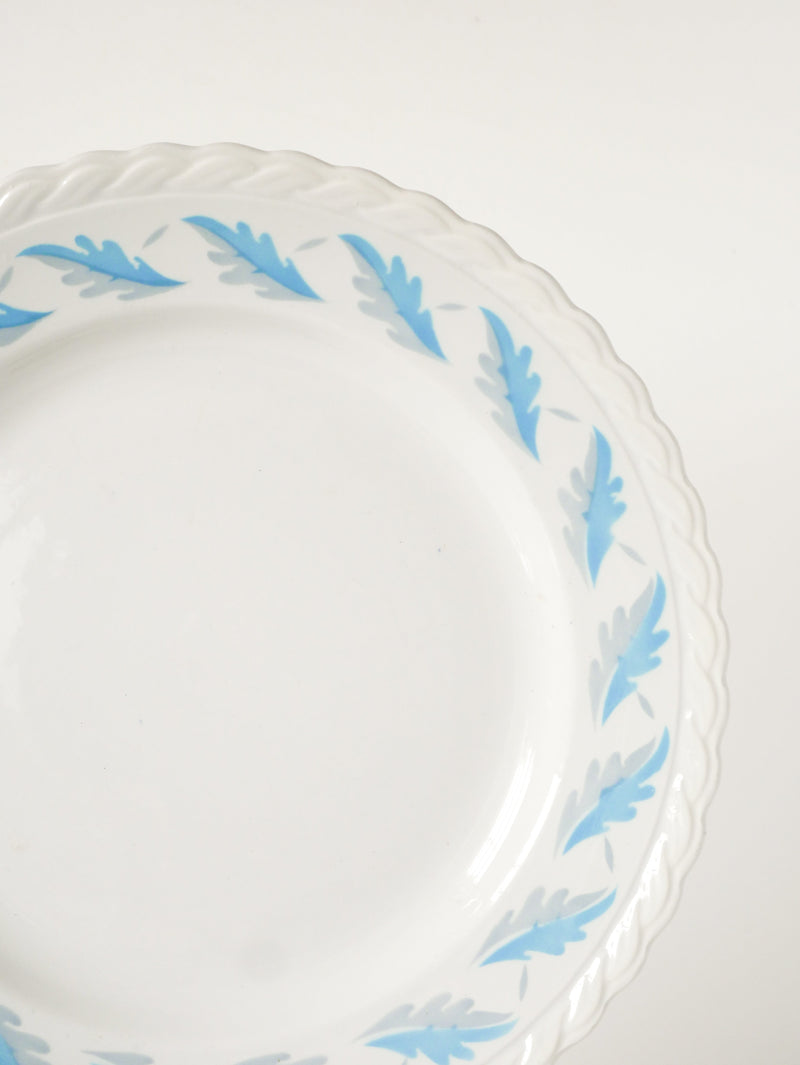 Plat Rond Dentelé Gien - Motifs Feuilles Bleu Et Gris - 1960