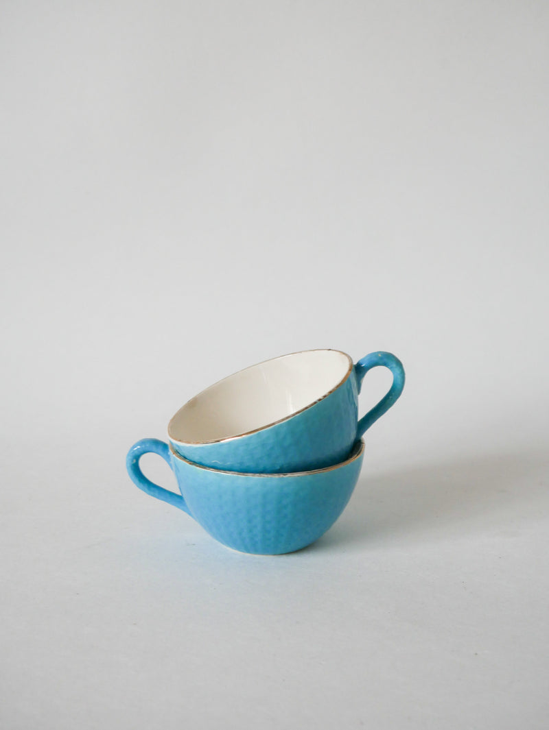 Paire De Tasses Digoin Sarreguemines Texturées Bleu Ciel Et Liseré Doré - 1950