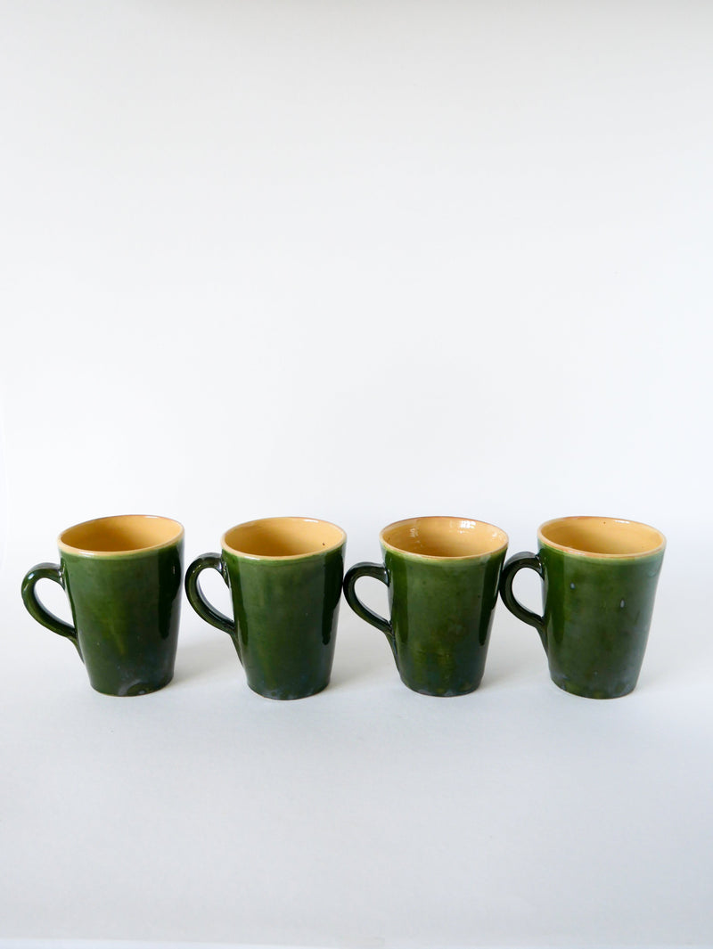 Ensemble De 4 Mugs Verts En Grès Vernissé - Céramique - 1970