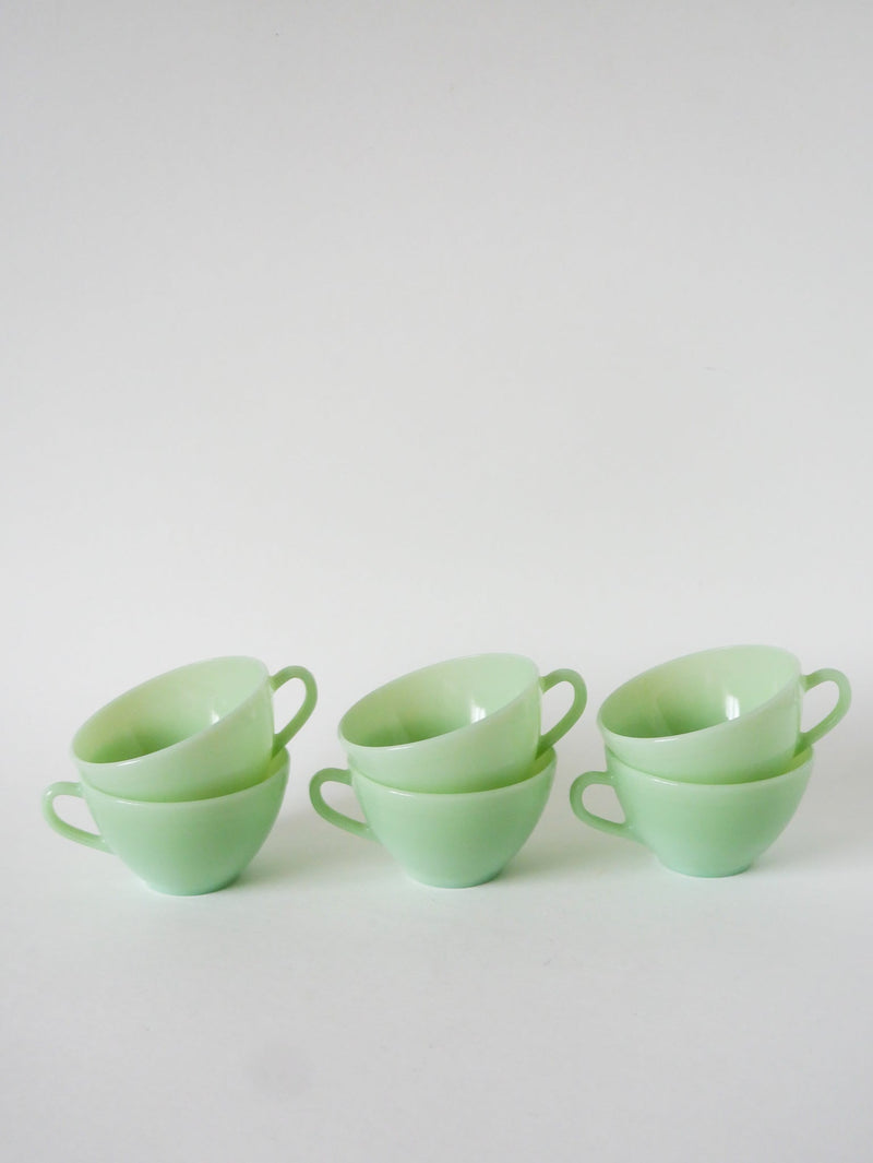 Ensemble De 6 Tasses À Café En Arcopal - Vert Opalescent - 1960