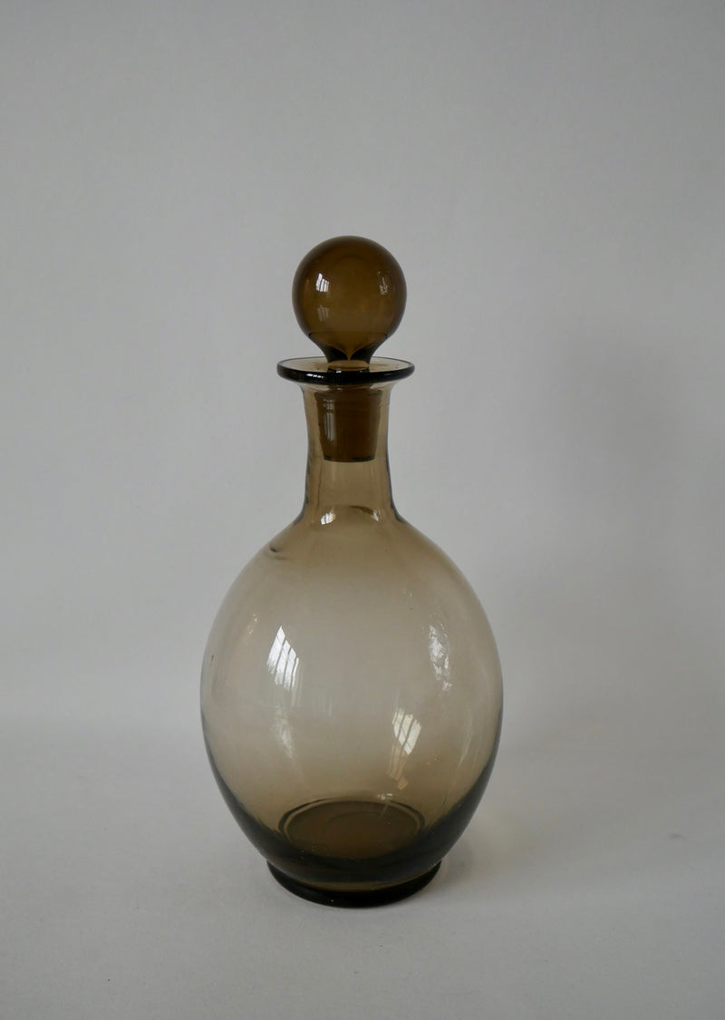 Ensemble Composé D'Une Carafe Et De De 9 Verres À Liqueur Design En Verre Fumé Art Déco - Années 30