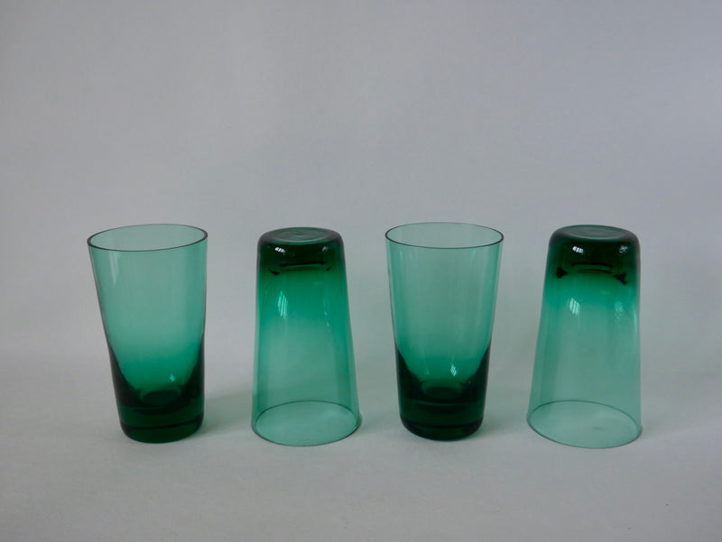 Ensemble D'Une Carafe Et De 4 Verres Design En Verre Vert - Années 70