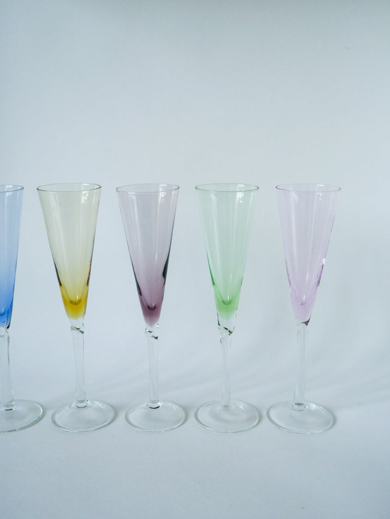 Lot De 5 Flûtes À Champagne En Verre Coloré Design - 1970