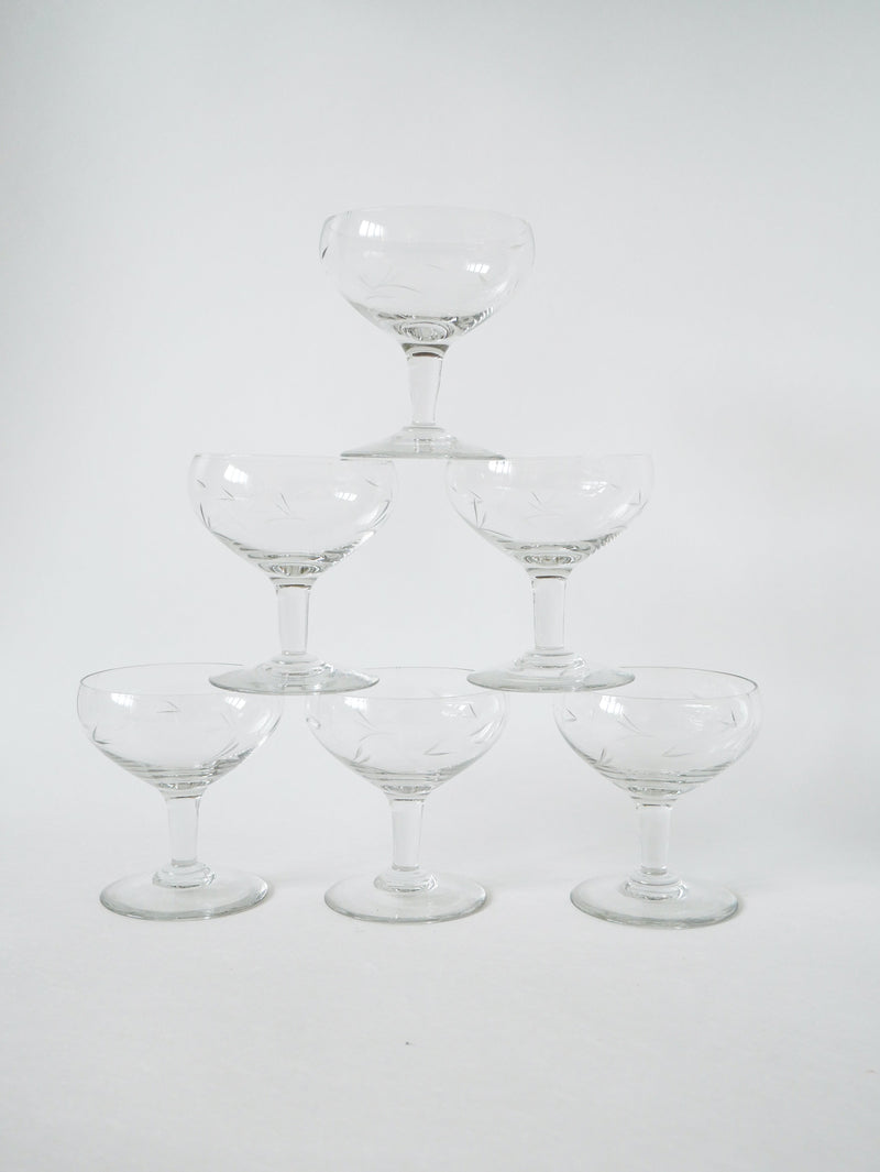 Lot De 6 Coupes À Champagne En Cristal Gravé - 1950 - 10 X 8.5 Cm