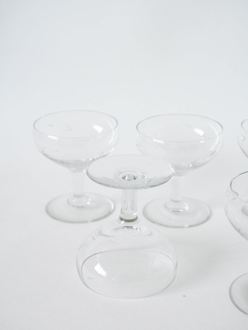 Lot De 6 Coupes À Champagne En Cristal Gravé - 1950 - 10 X 8.5 Cm