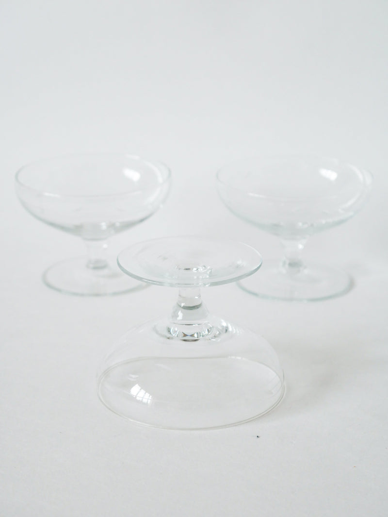 Lot De 5 Coupes À Champagne En Cristal Gravé 1950 9 X 6.5 Cm