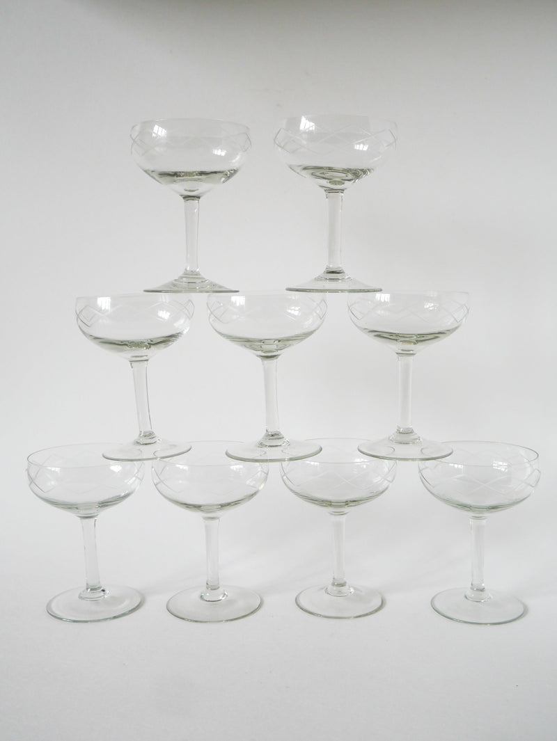 Lot De 9 Coupes À Champagne En Cristal Gravé - 1930