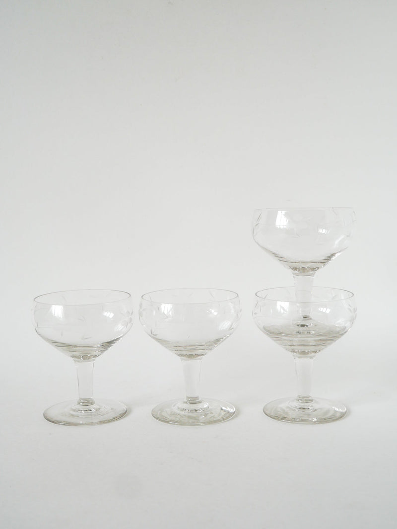 Ensemble De 4 Coupes À Champagne En Cristal Gravé - 1950