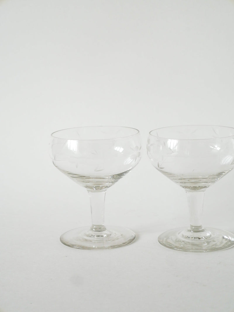 Ensemble De 4 Coupes À Champagne En Cristal Gravé - 1950