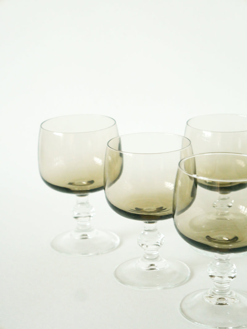 Lot De 5 Verres À Vin En Verre Fumé - 1970