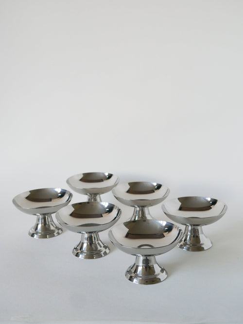 Lot De 6 Coupes En Inox Hautes, Pieds Large, Design,1970 - 6 X 9 Cm