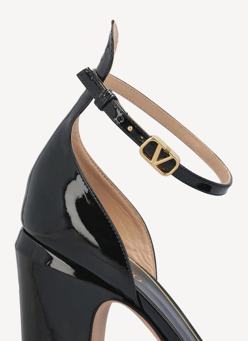 Valentino - Sandales - Black - Femme