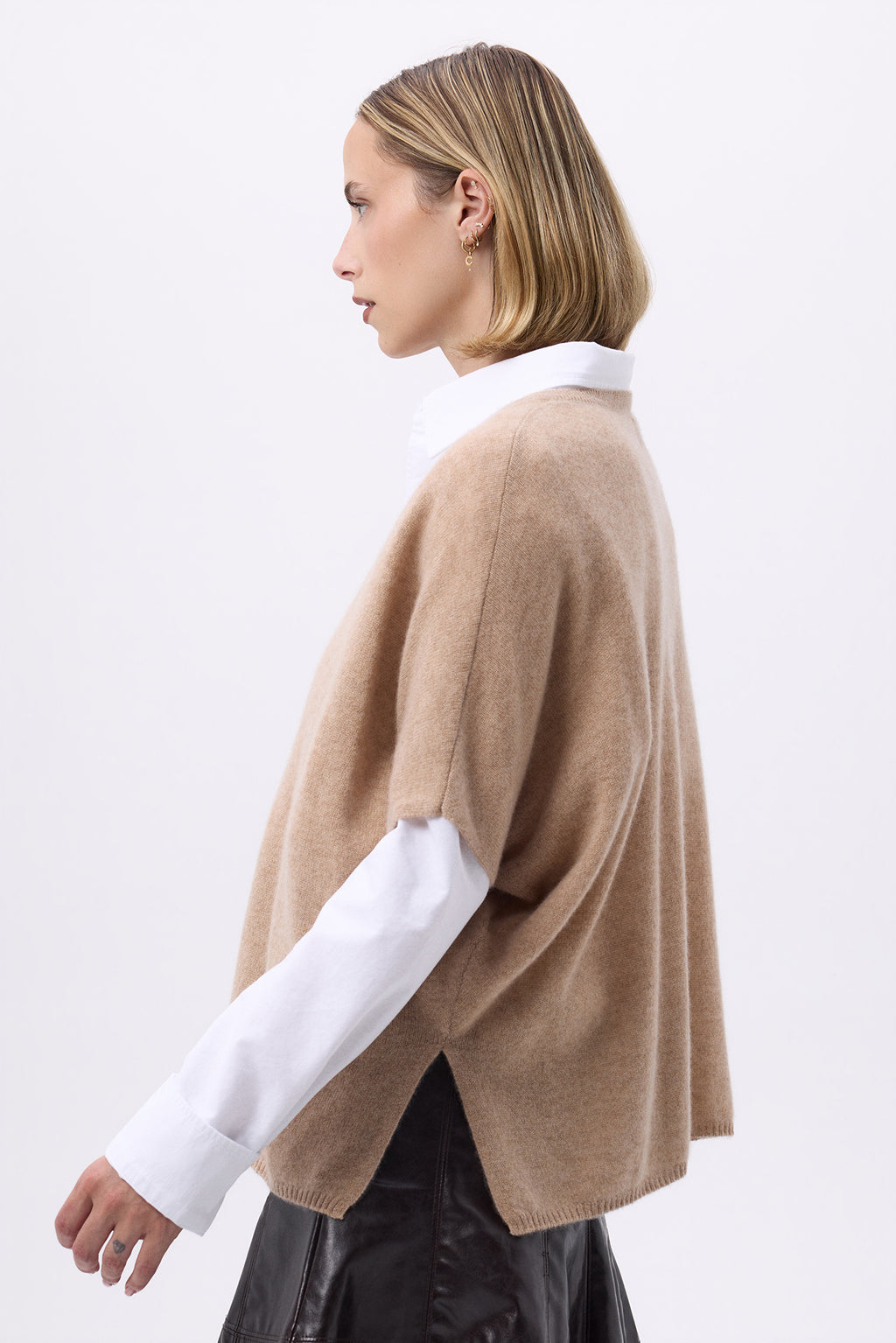 Oversized trui met V-hals zonder mouwen F Vanina - Crèmebeige - Dames