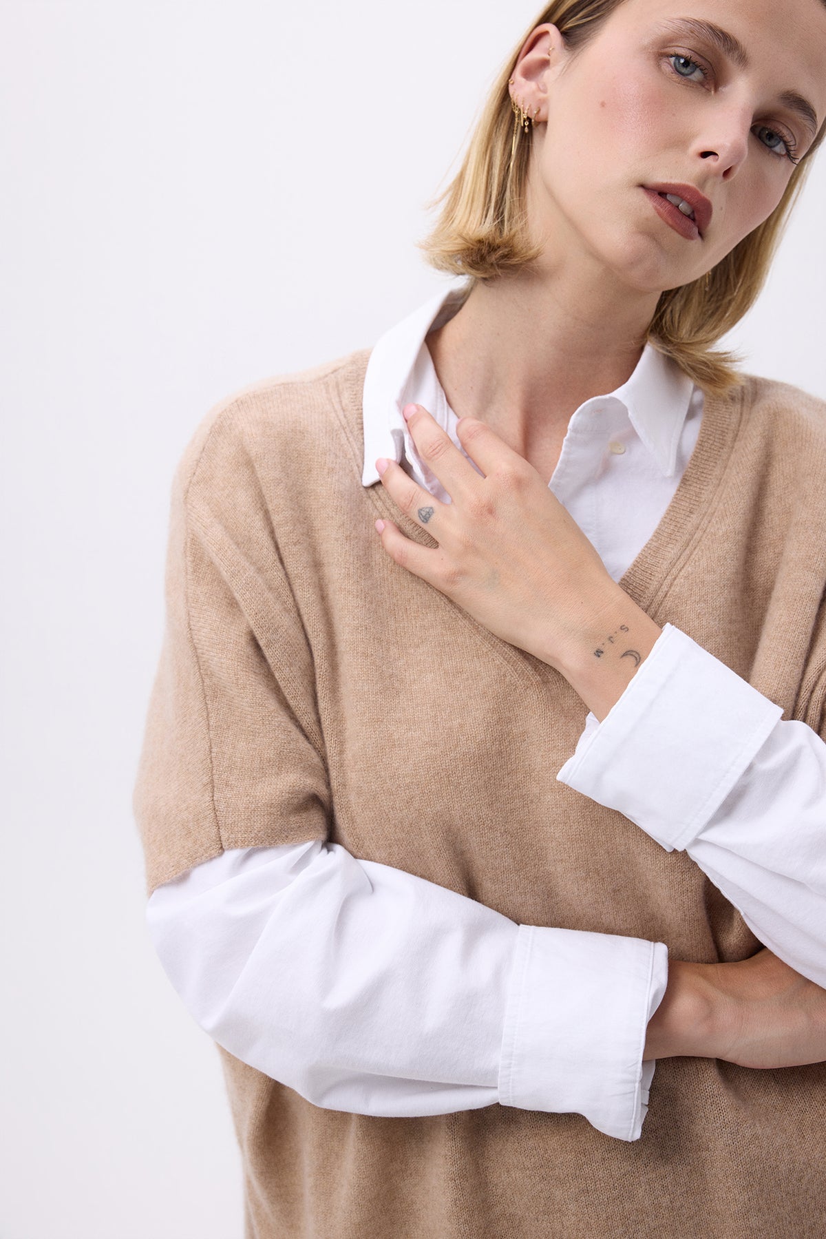 Oversized trui met V-hals zonder mouwen F Vanina - Crèmebeige - Dames