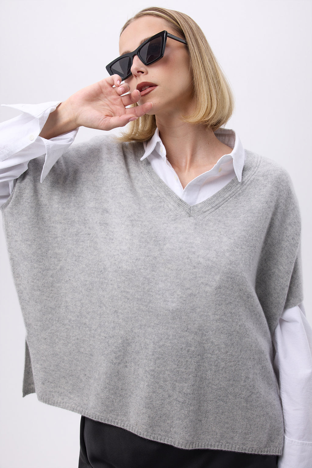 Oversized trui met V-hals mouwloos F Vanina - Lichtgrijs - Dames